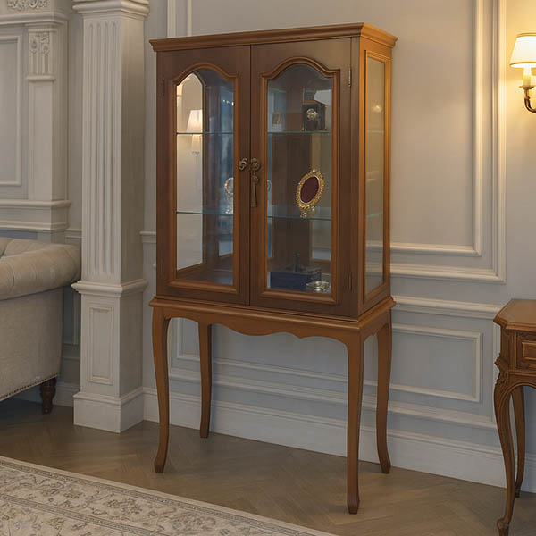 Classic display cabinet